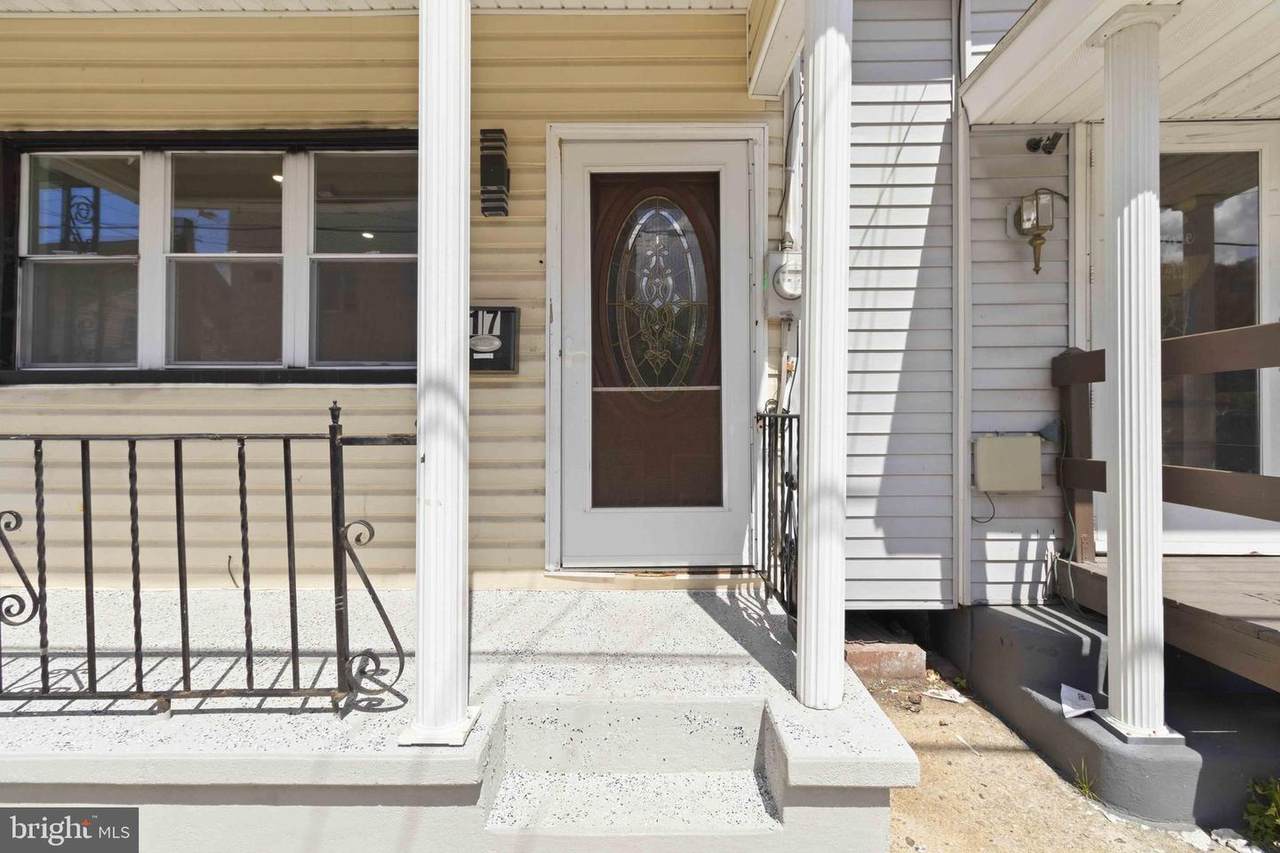 17 Main Street - Photo 1