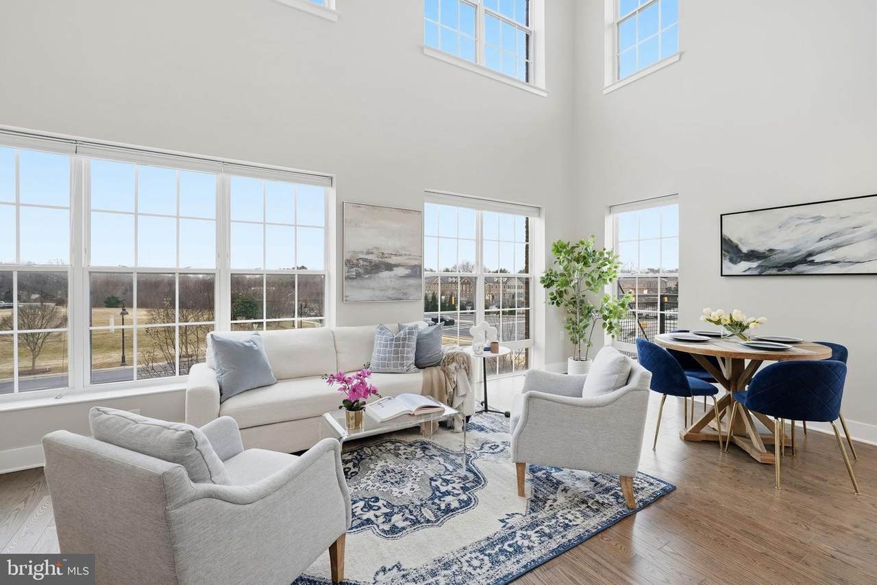 502 Diamondback Drive - Photo 1