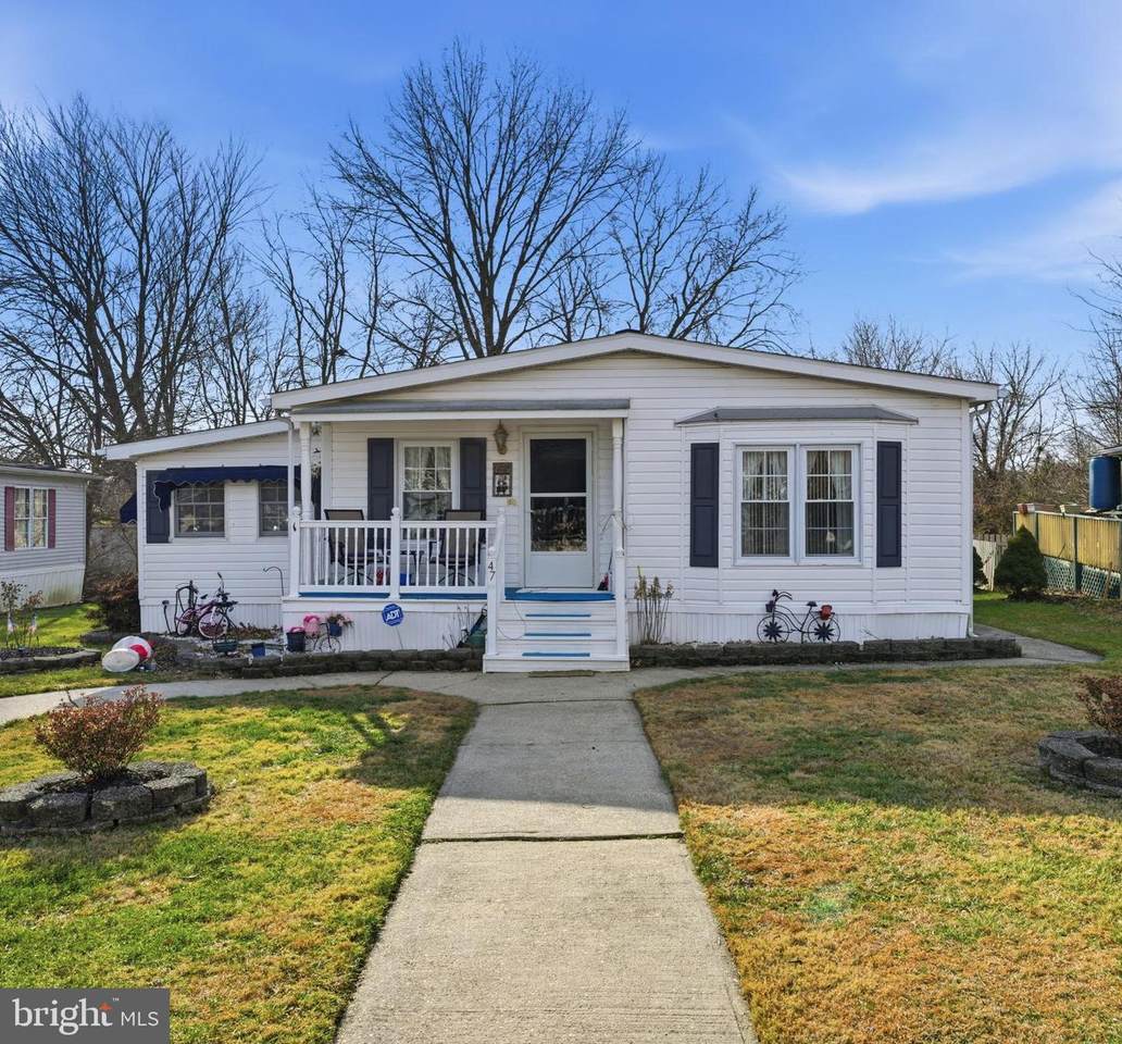 47 Lee Drive - Photo 1