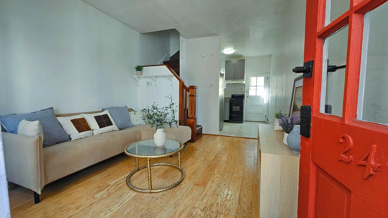 2416 Manning Street - Photo 1