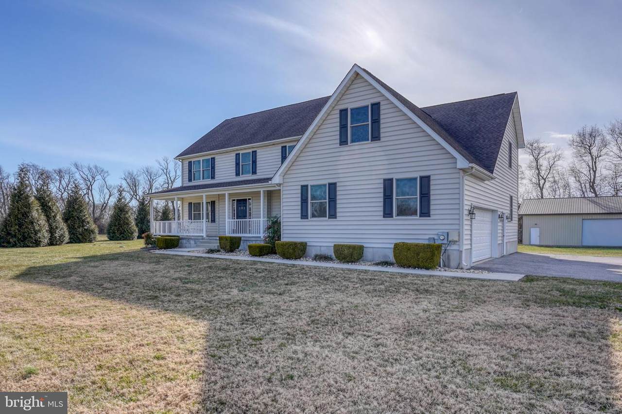 102 Pee Wee Court - Photo 1