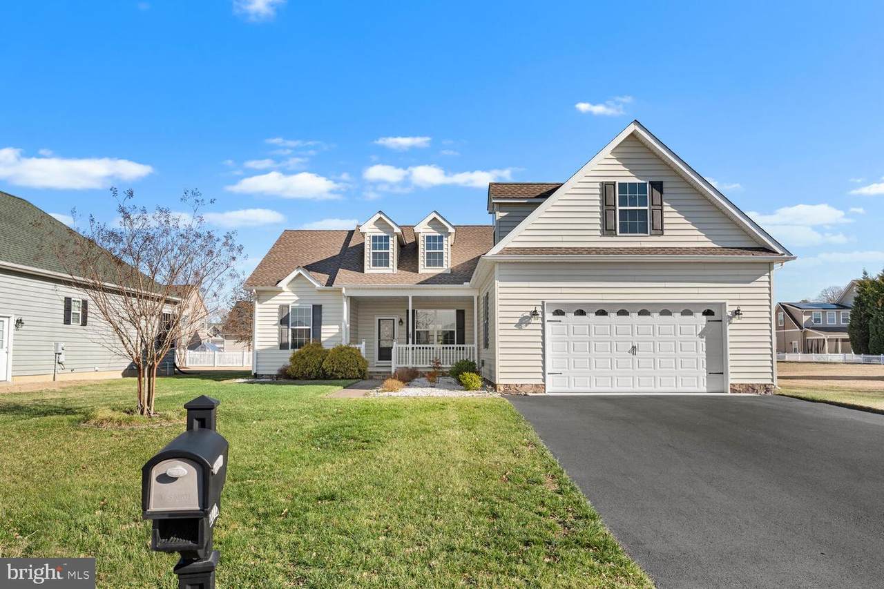 225 Ponds Edge Drive - Photo 1