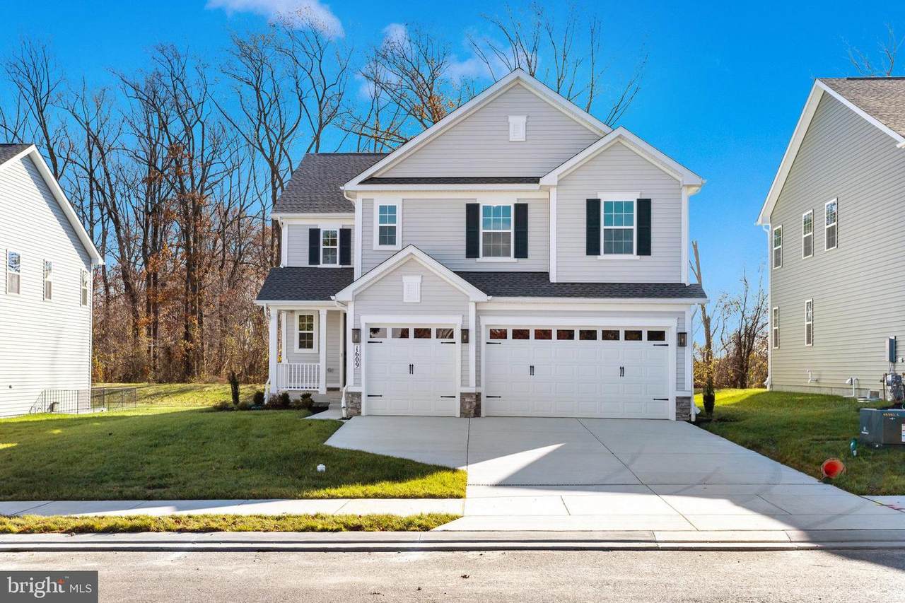 1609 Shady Tree Court - Photo 1