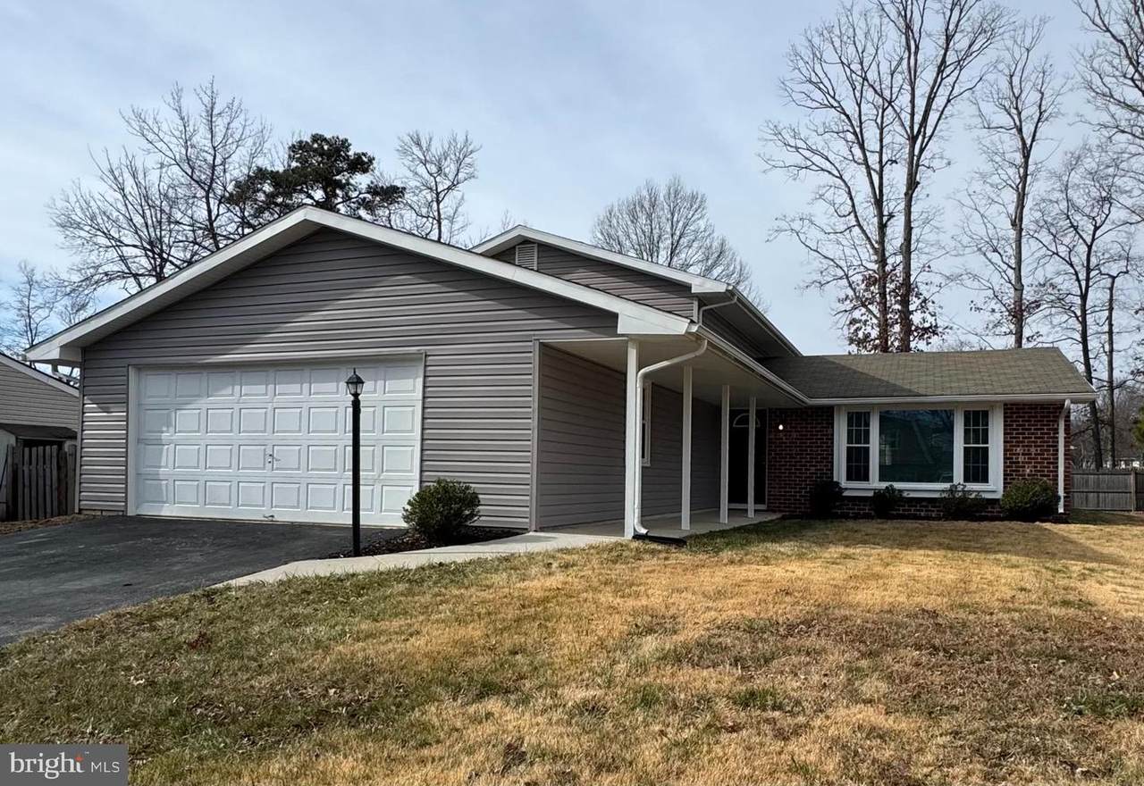 5014 Nicholas Road - Photo 1