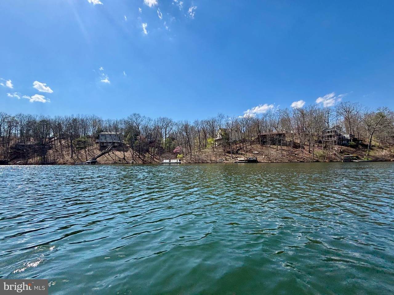 1065 Lakeview Drive - Photo 1