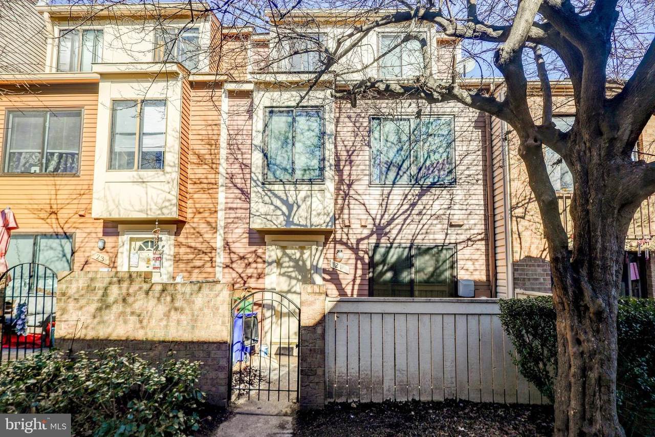 21 Docena Court - Photo 1
