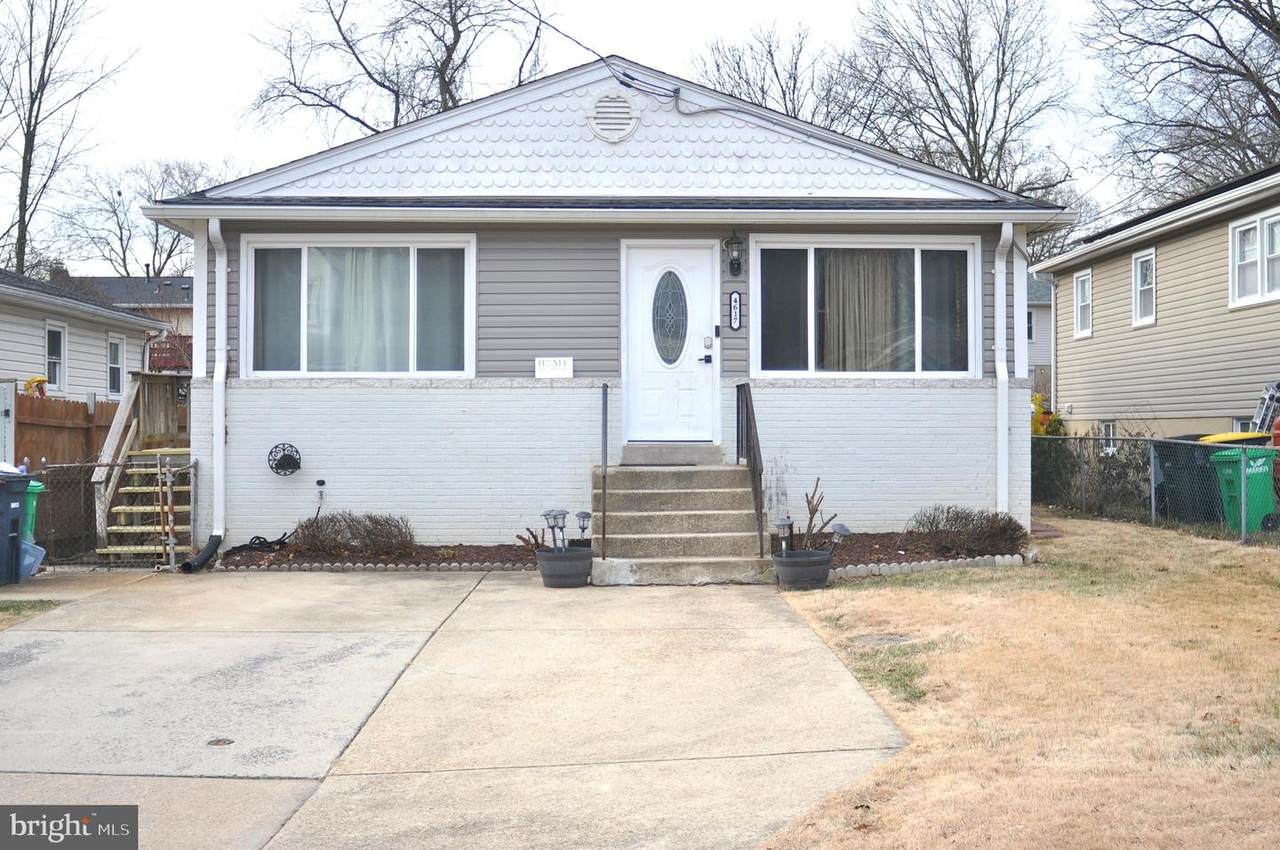 4617 Quimby Avenue - Photo 1