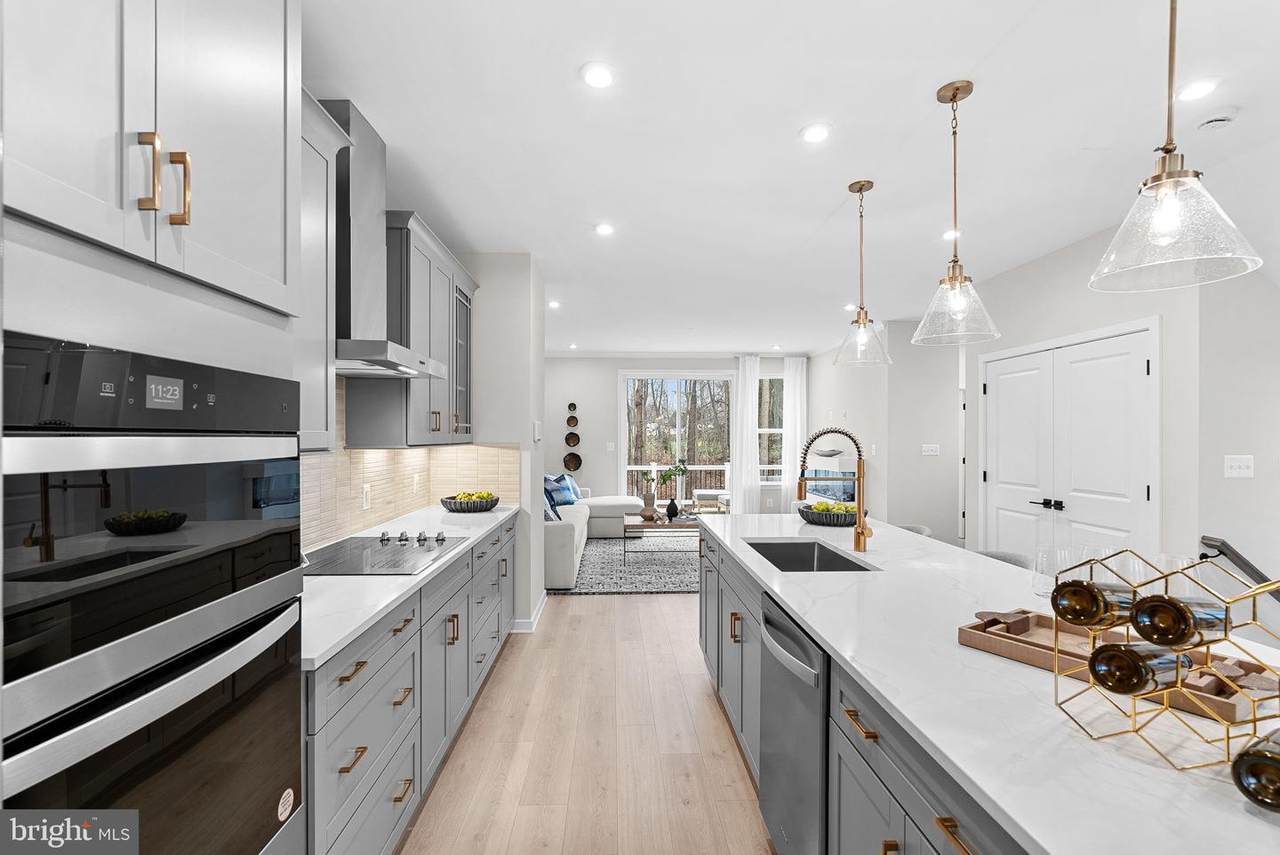 2460 Mystic Maroon Terrace - Photo 1