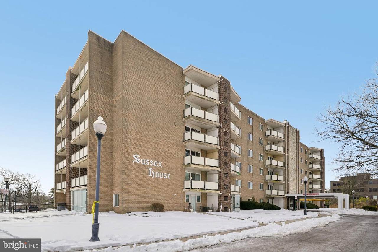 207 Sussex House - Photo 1