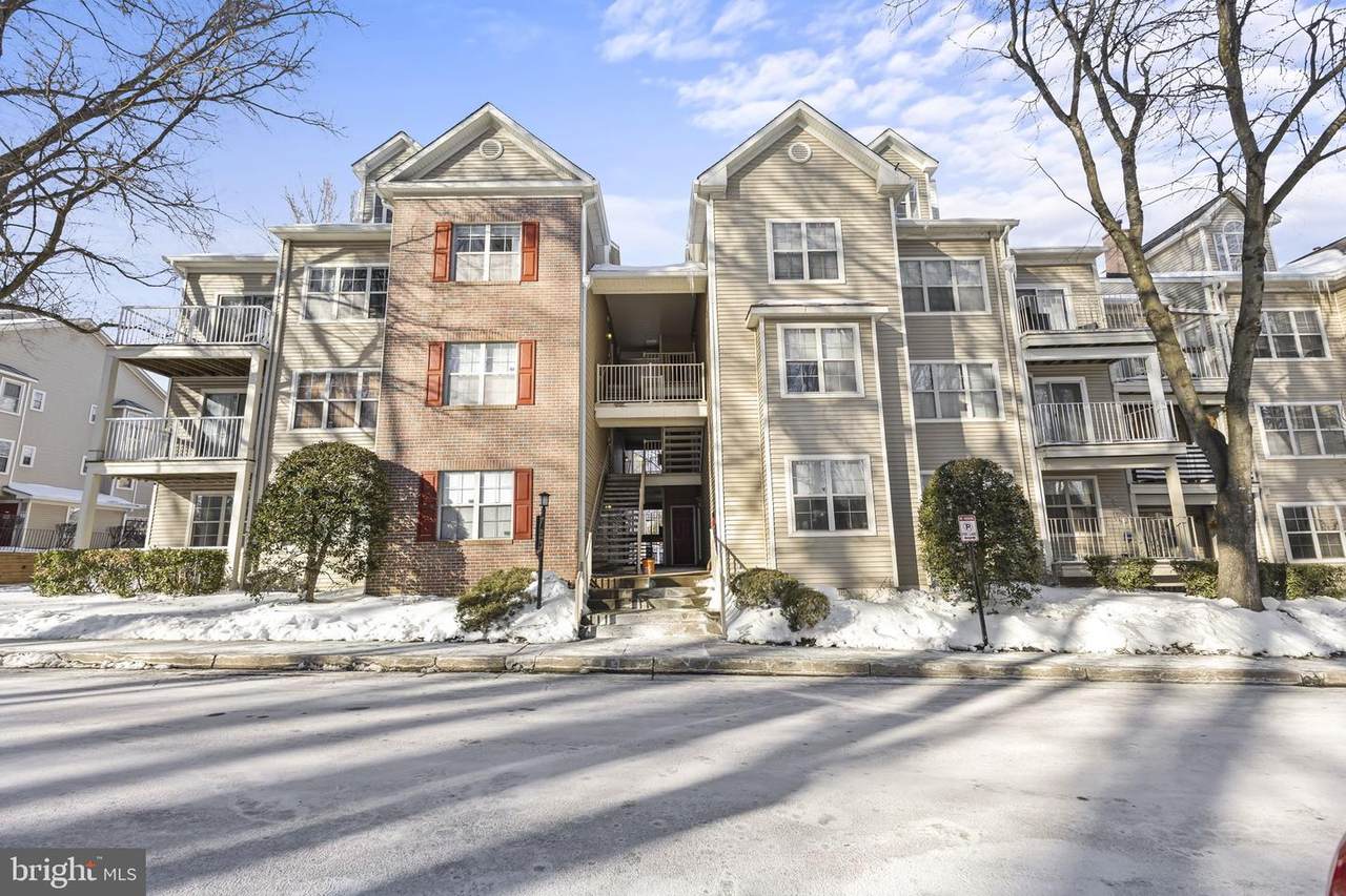 2320-B Falls Gable Lane - Photo 1