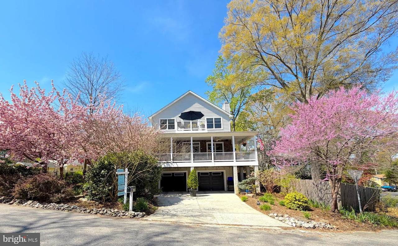 764 Riverside Drive - Photo 1