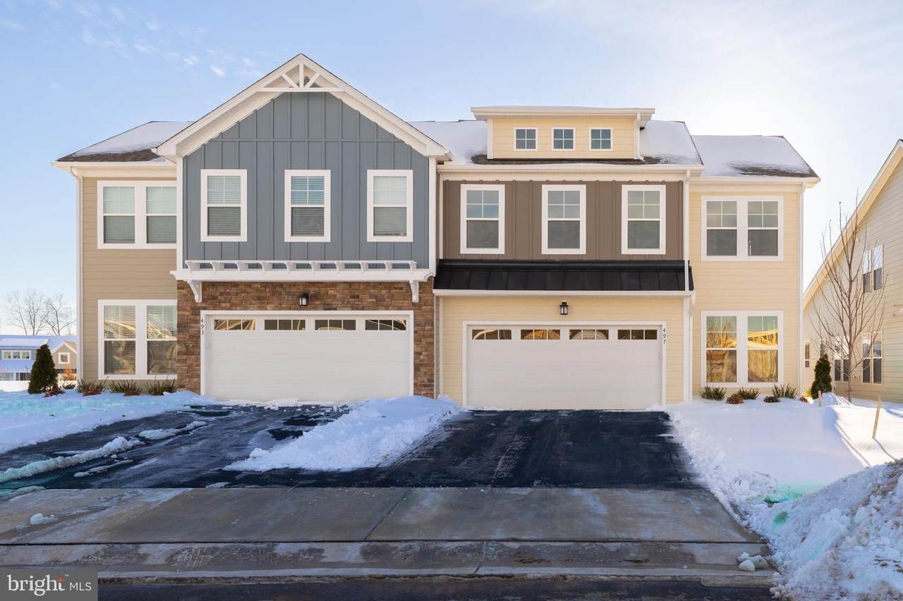 497 Bayberry Lane - Photo 1