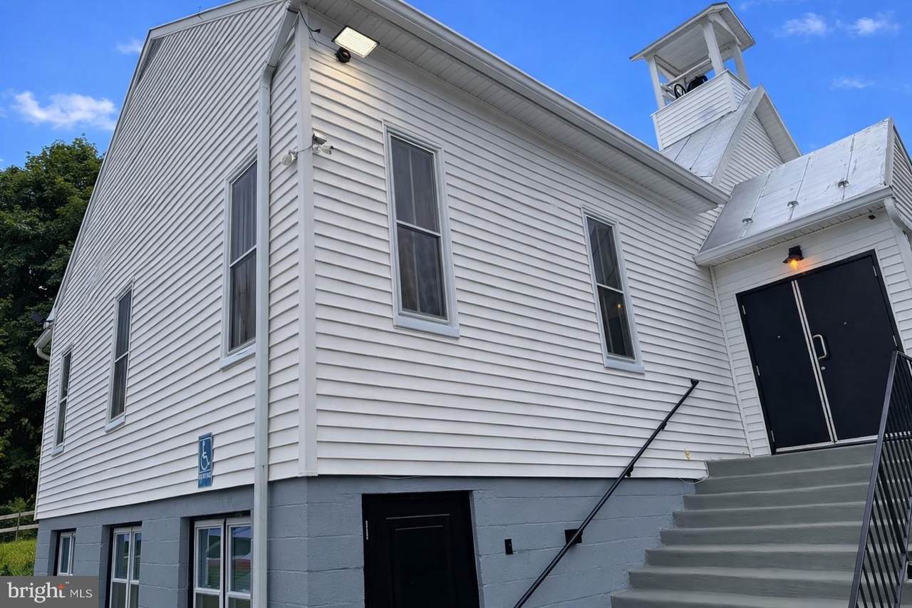  Old Hanover Road - Photo 1