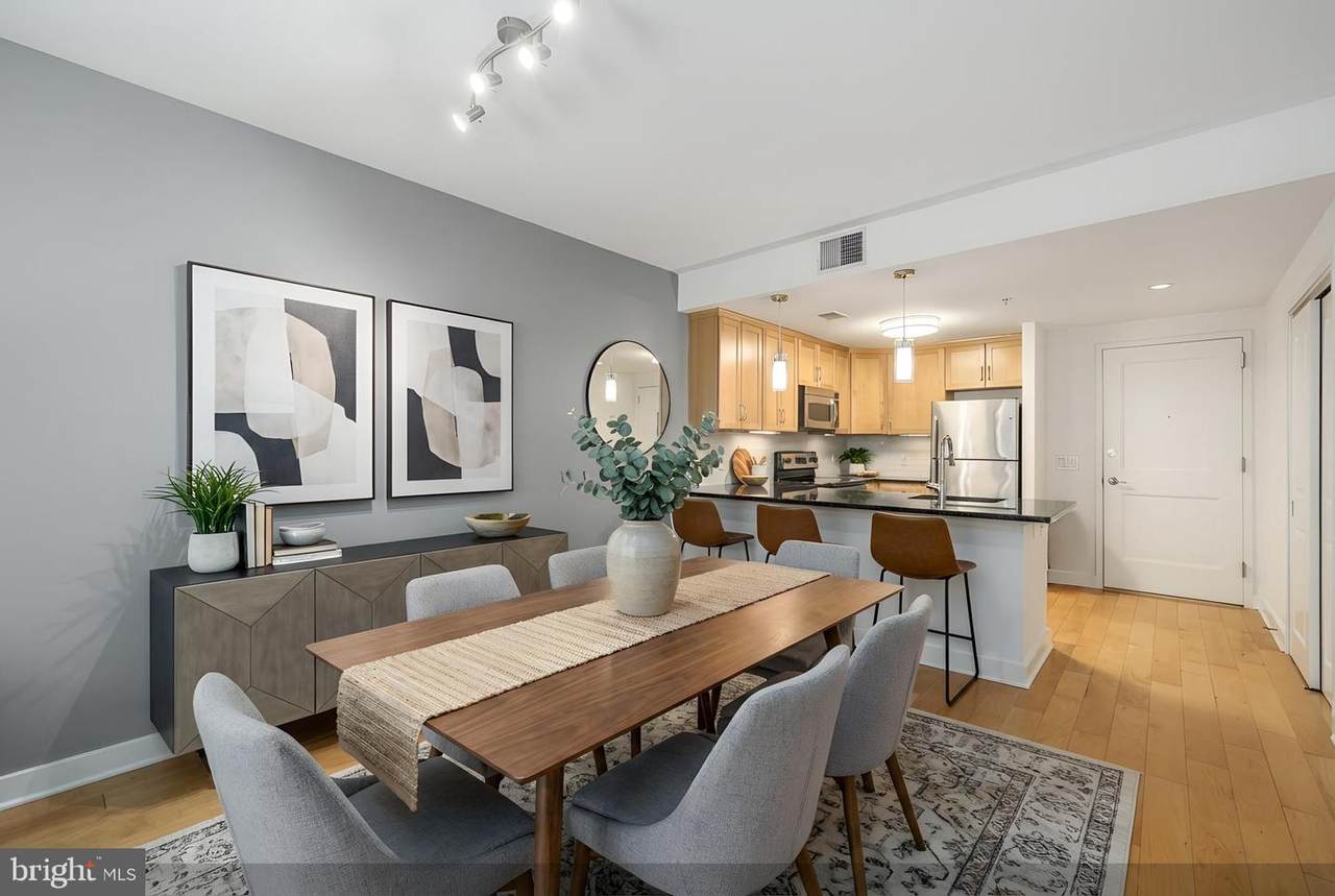 888 Quincy Street - Photo 1