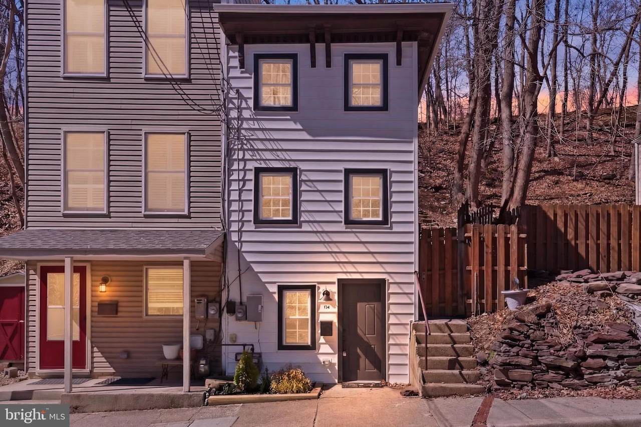 164 York Street - Photo 1