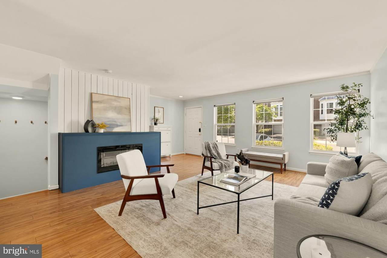 8906 Royal Astor Way - Photo 1