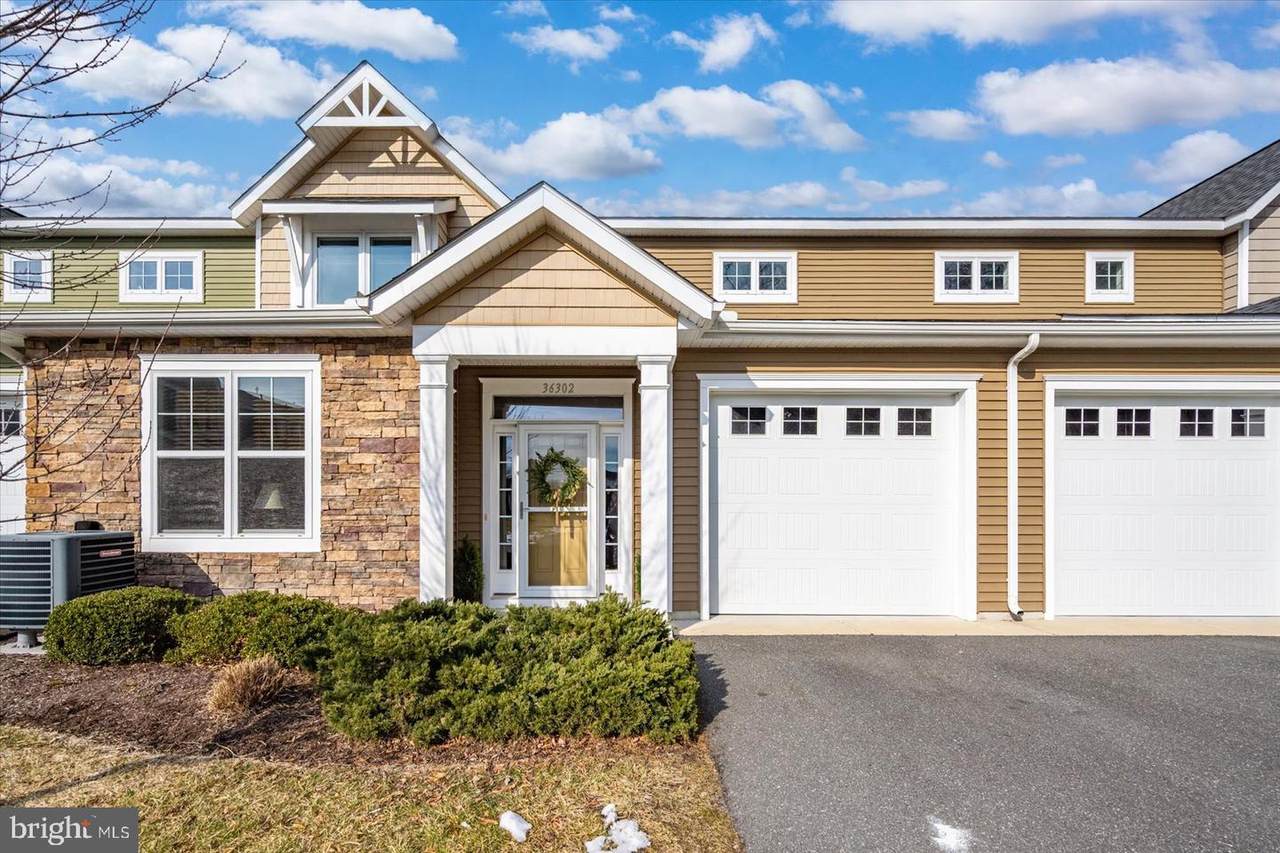 36302 Charleston Drive - Photo 1