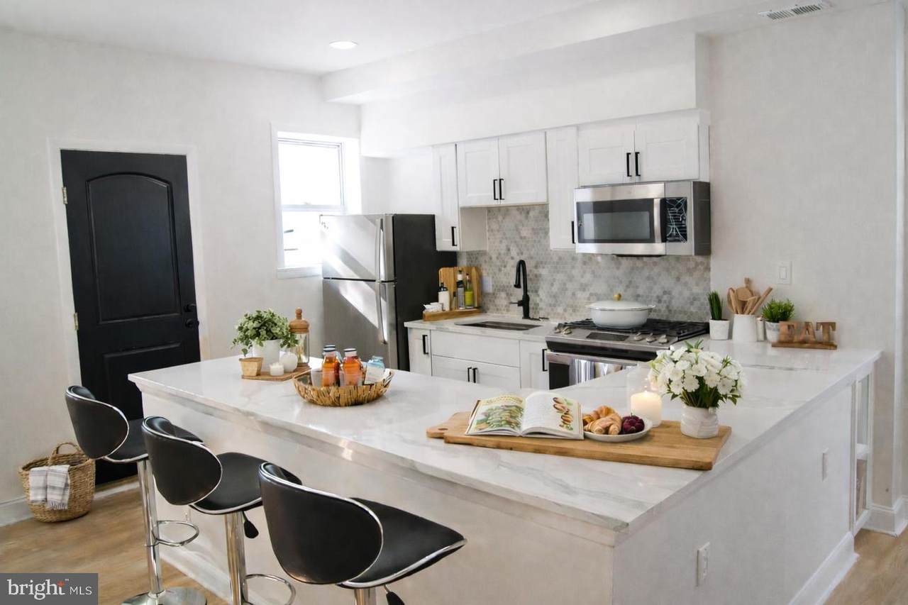 4003 Oakford Avenue - Photo 1