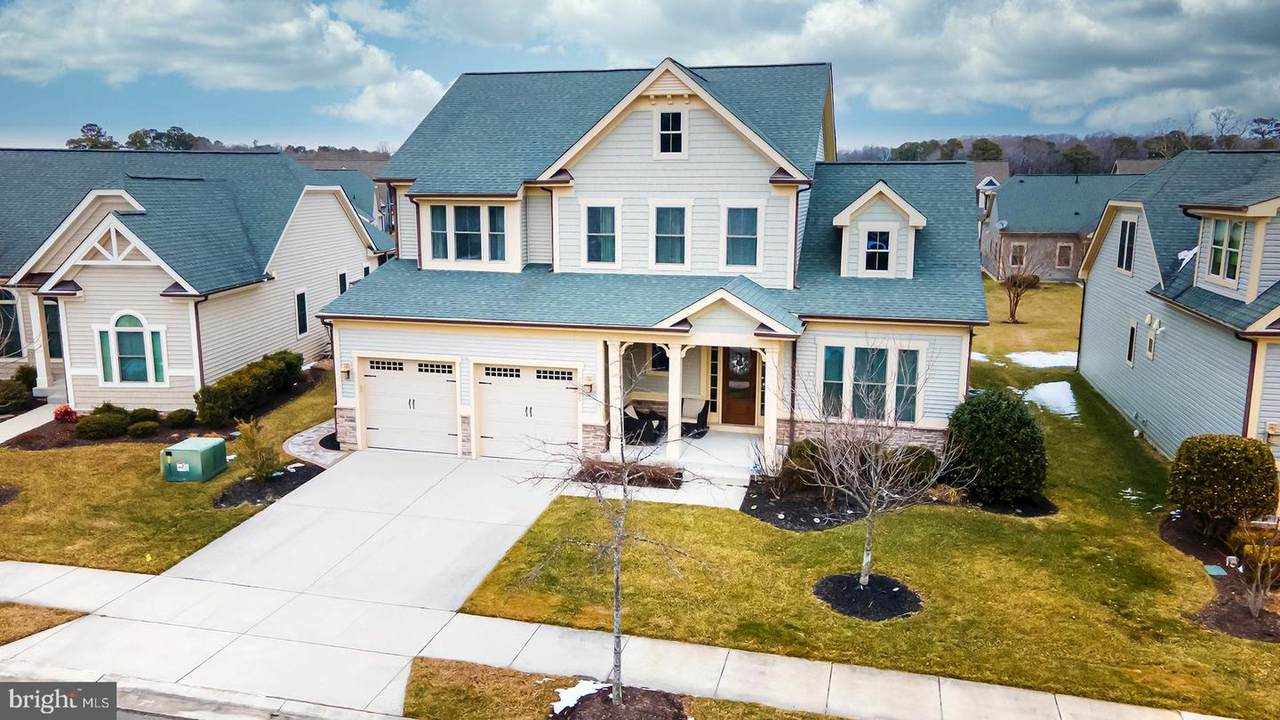 38555 Goldfinch Lane - Photo 1
