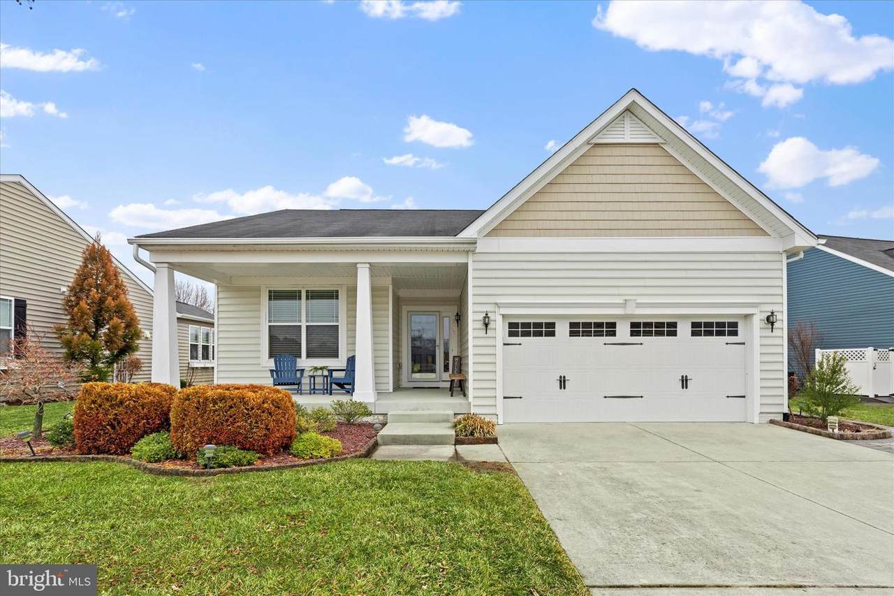 12137 Spicer Creek Avenue - Photo 1