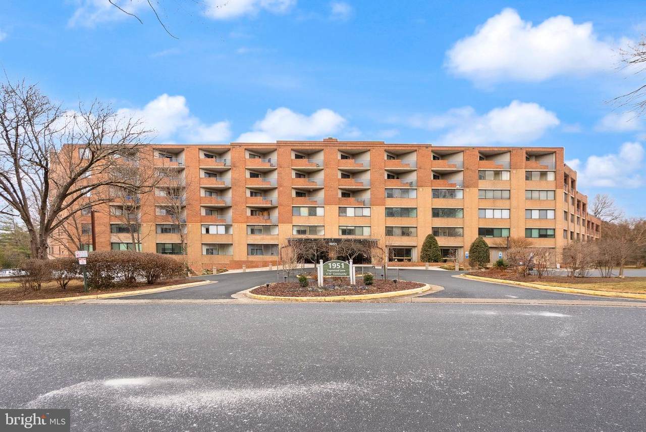 1951 Sagewood Lane - Photo 1