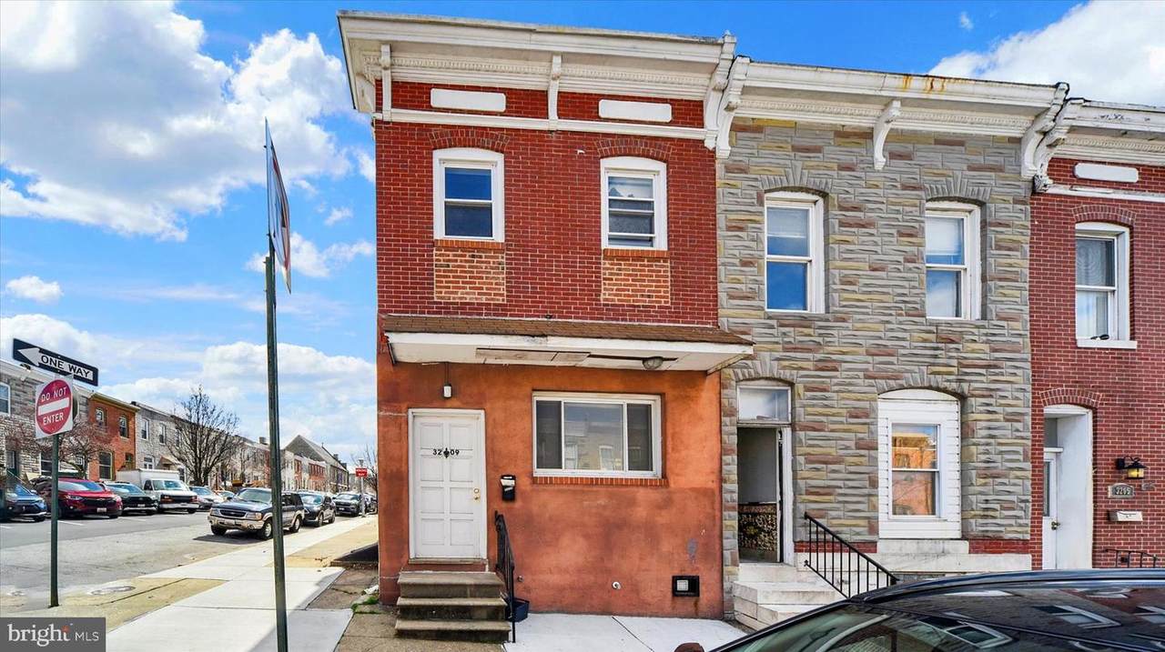 3209 Lombard Street - Photo 1