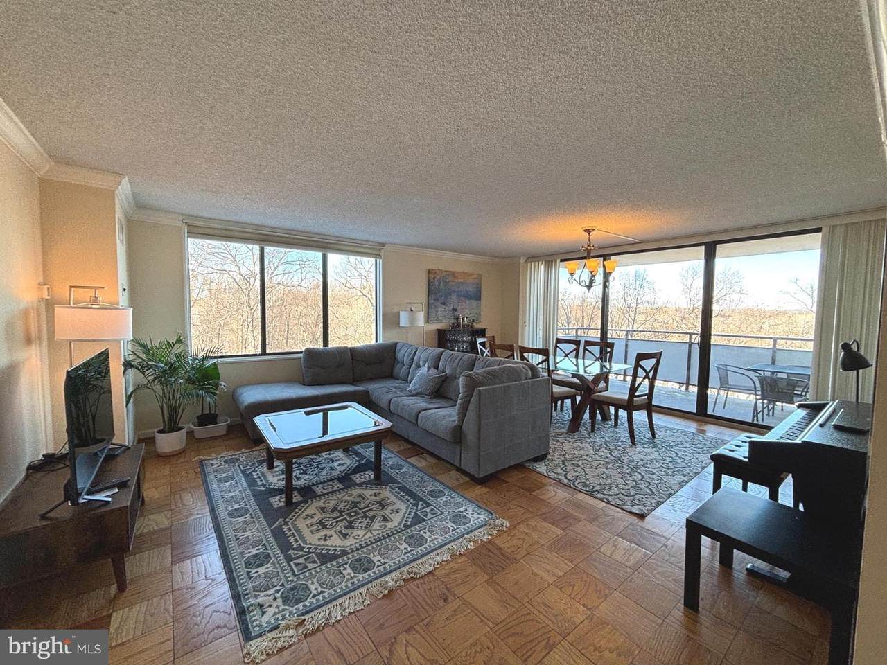 5225 Pooks Hill Road - Photo 1