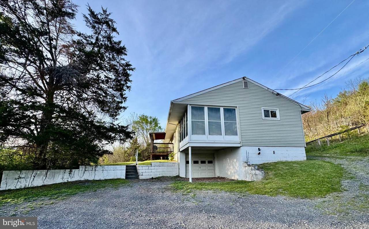 11070 Creekside Drive - Photo 1