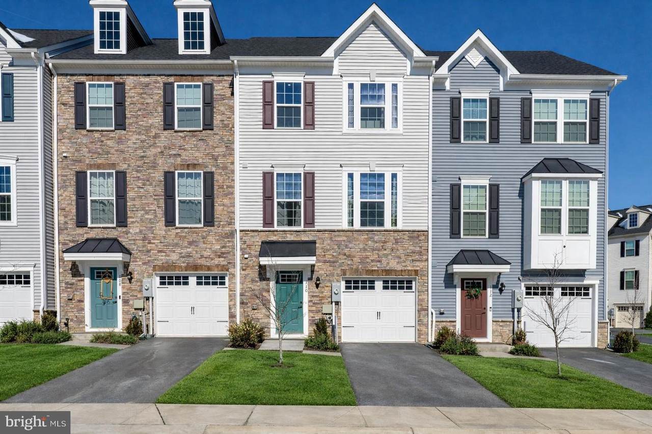 110 Bethlehem Pl - Photo 1