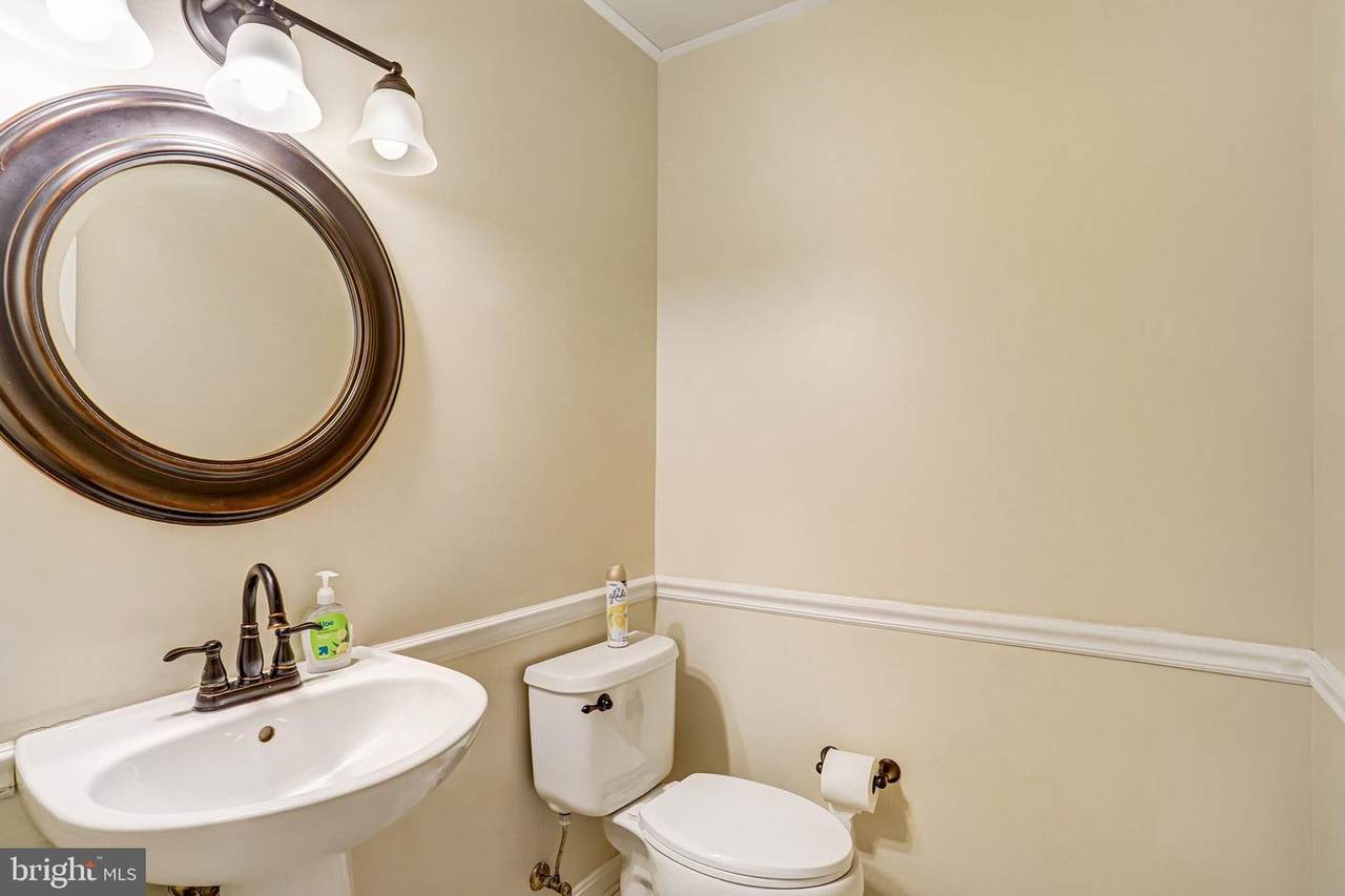 https://bt-photos.global.ssl.fastly.net/brightmls/1280_boomver_2_804535311592-2.jpg