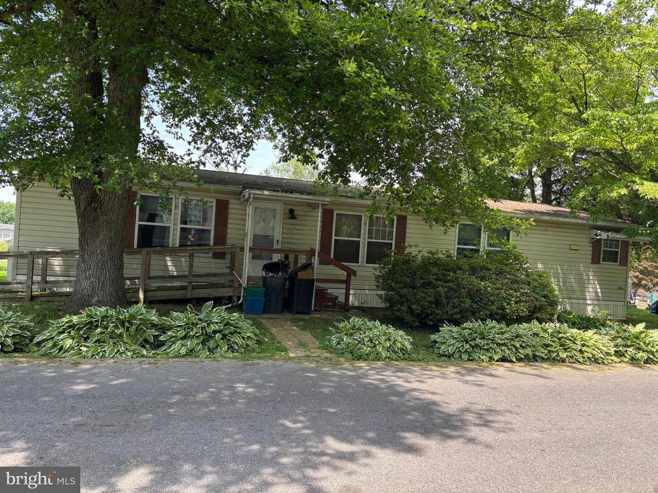 109 Azalea Circle - Photo 1