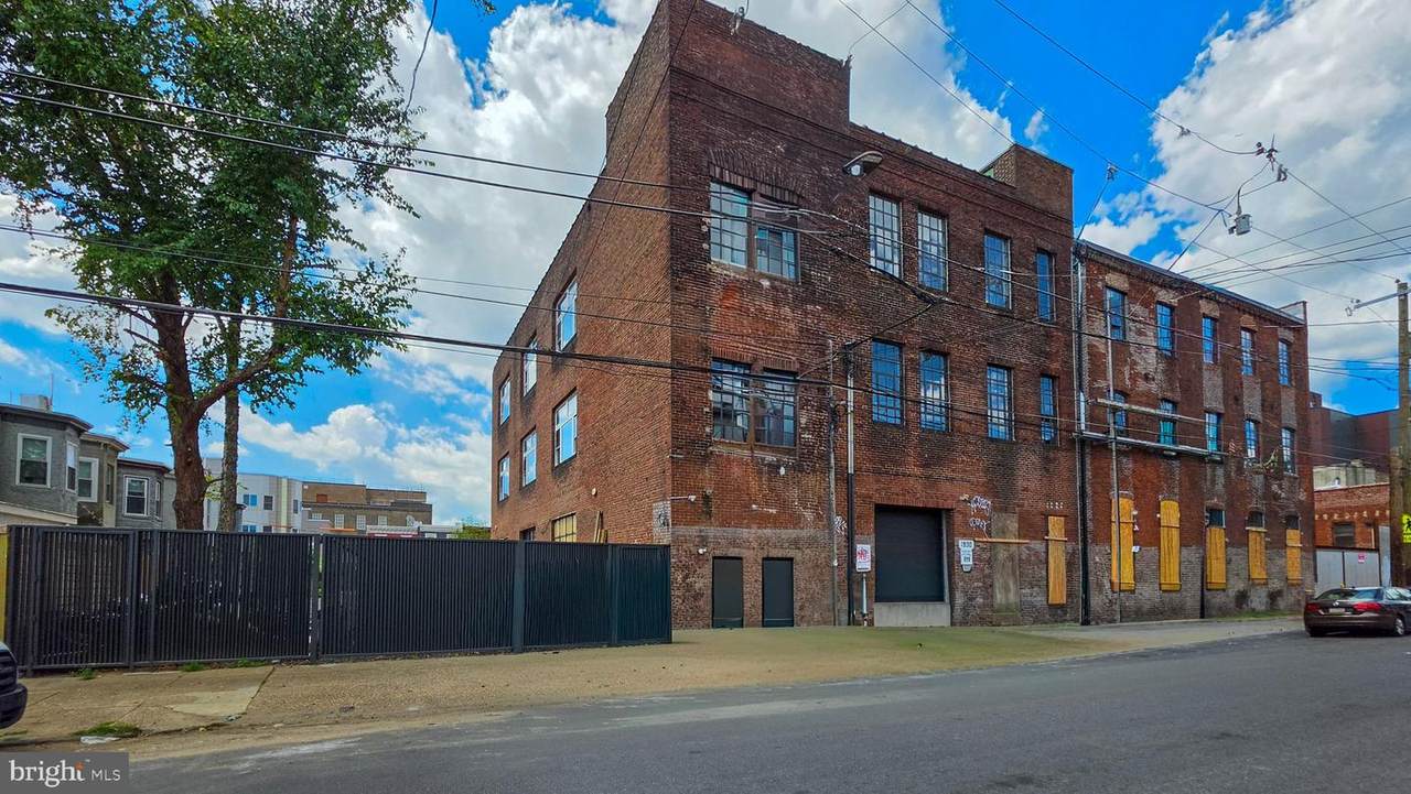 1930 Huntingdon Street - Photo 1