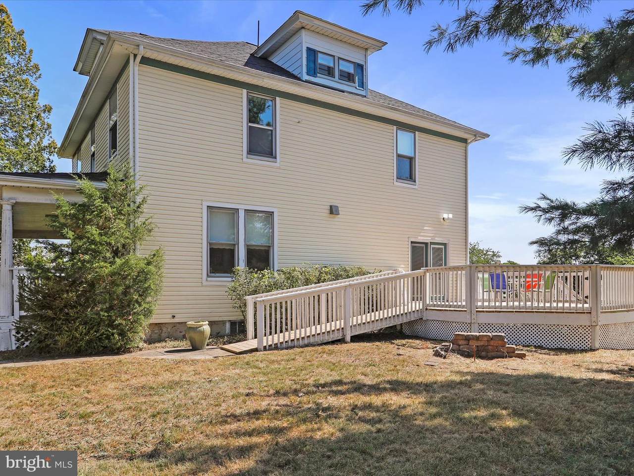 1048 Fairview Drive - Photo 1