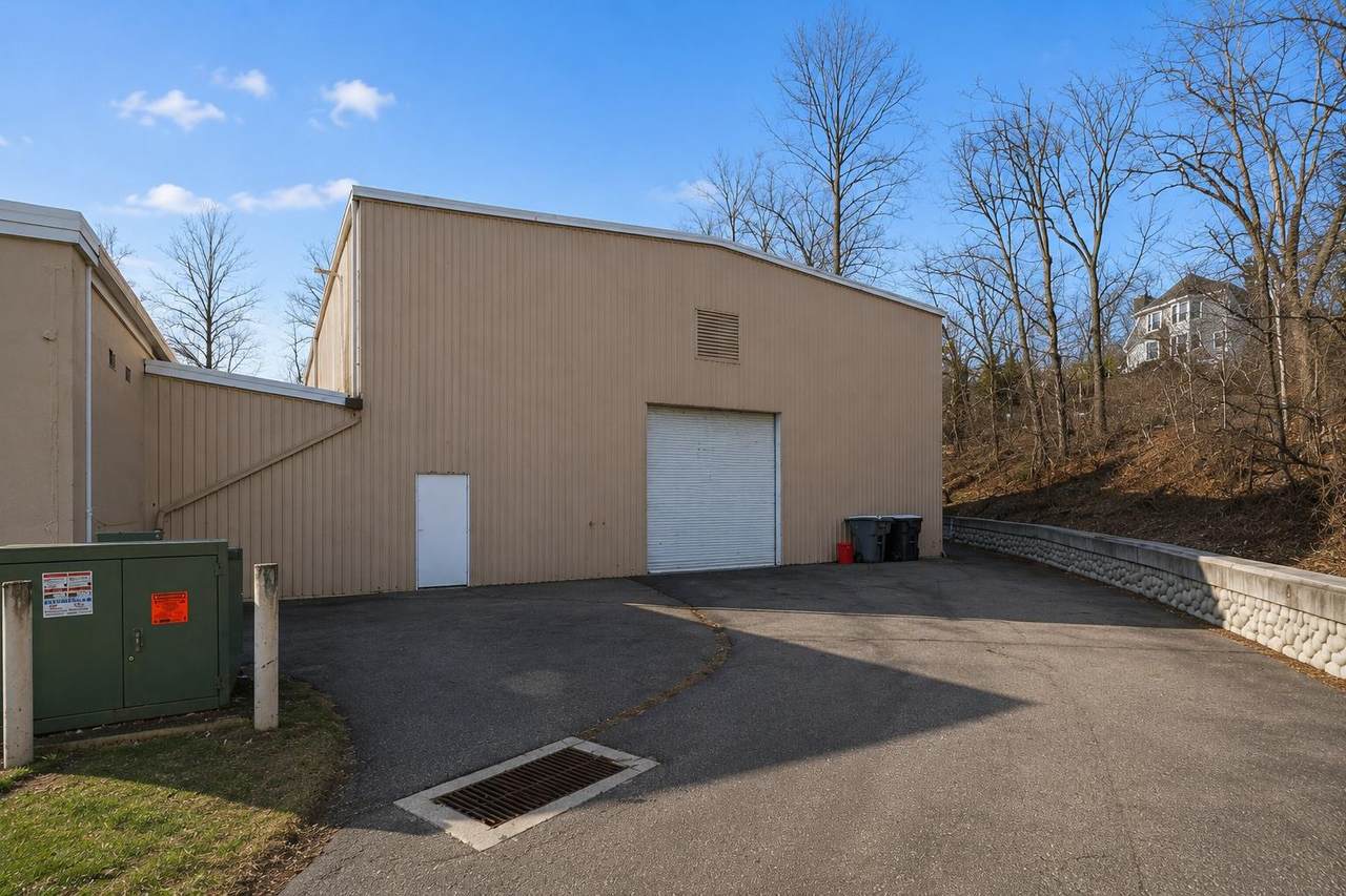 860 Welsh Road - Photo 1