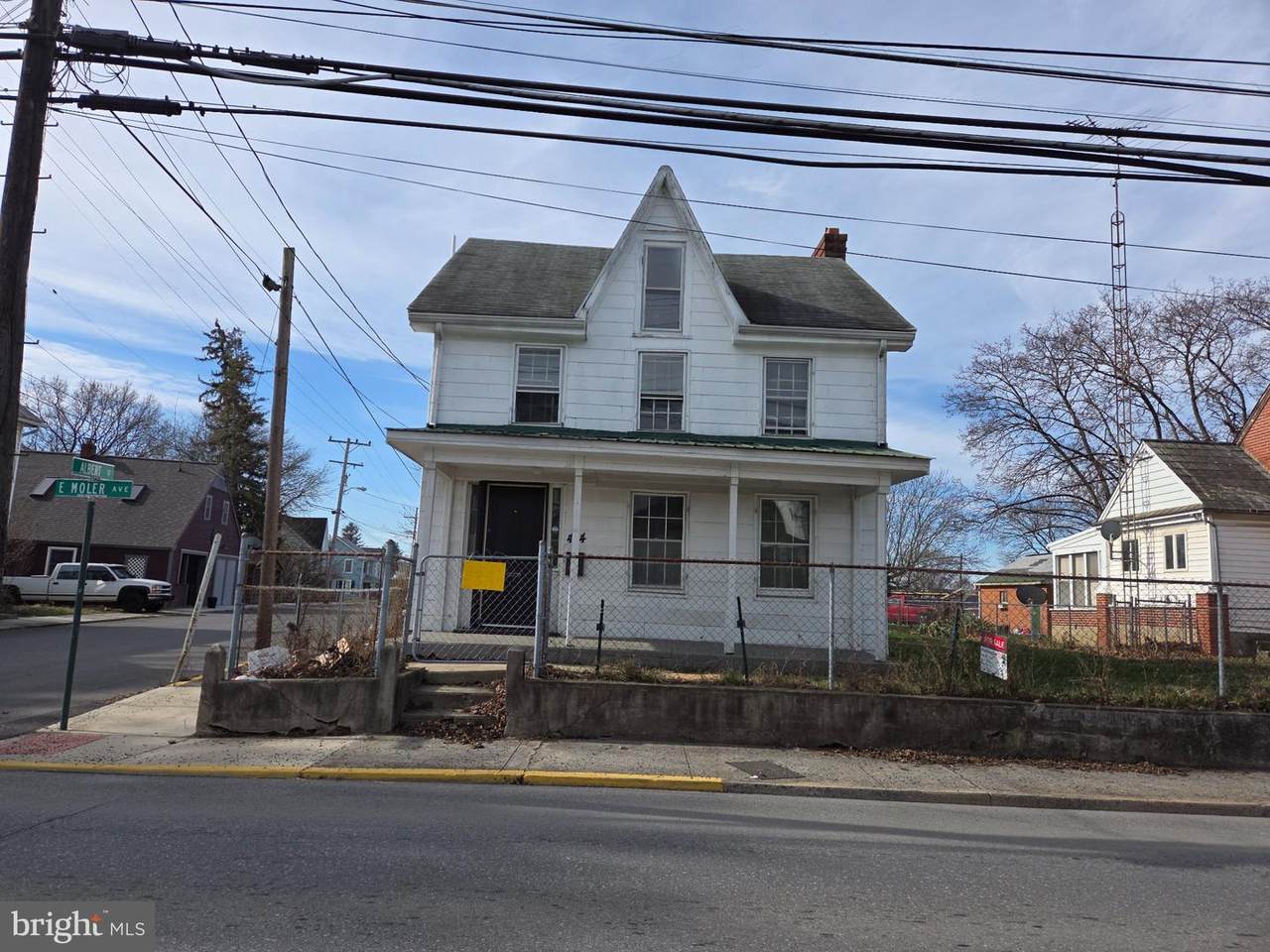 424 Moler Avenue - Photo 1