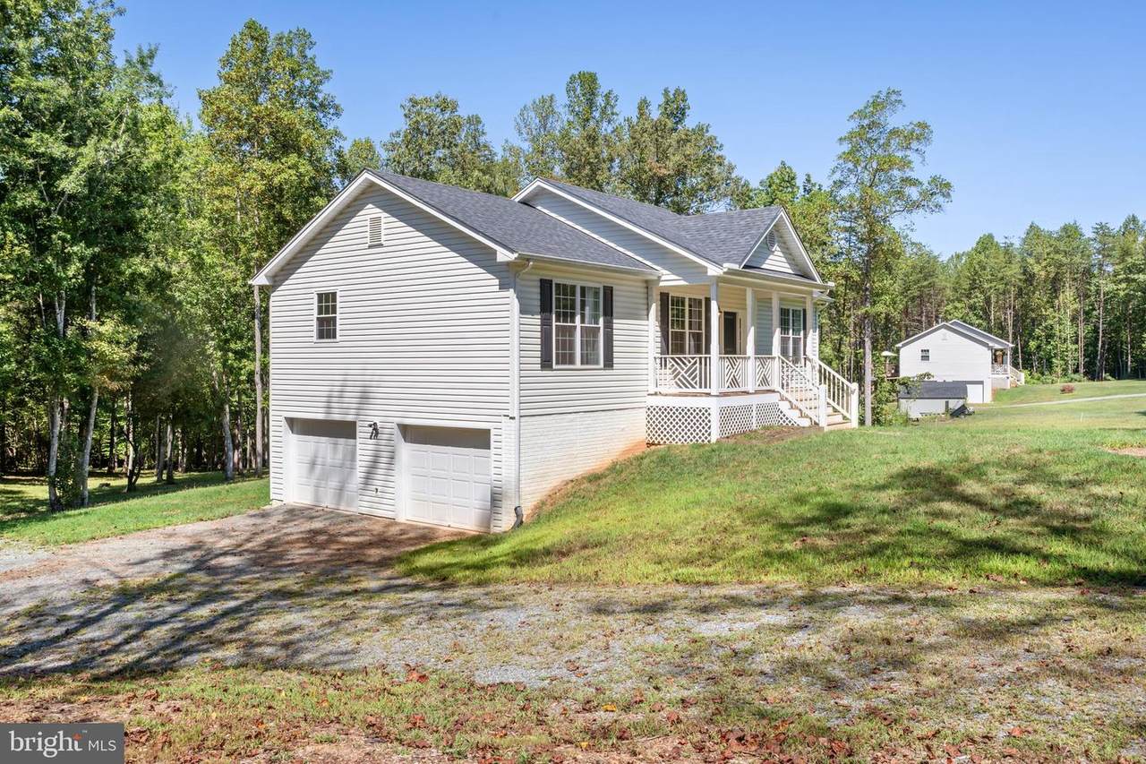 887 Hickory Creek Road - Photo 1