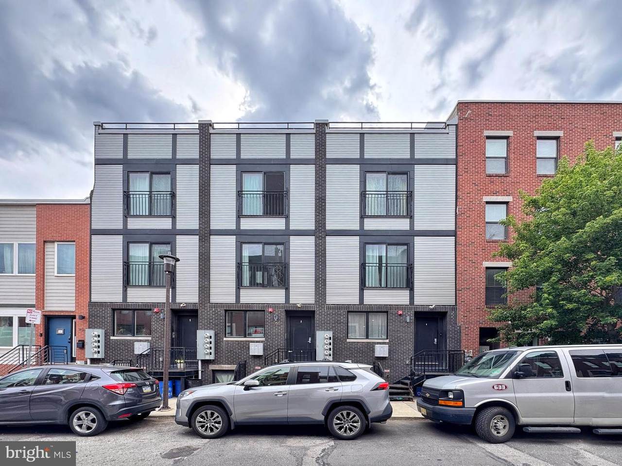 966 Marshall Street - Photo 1