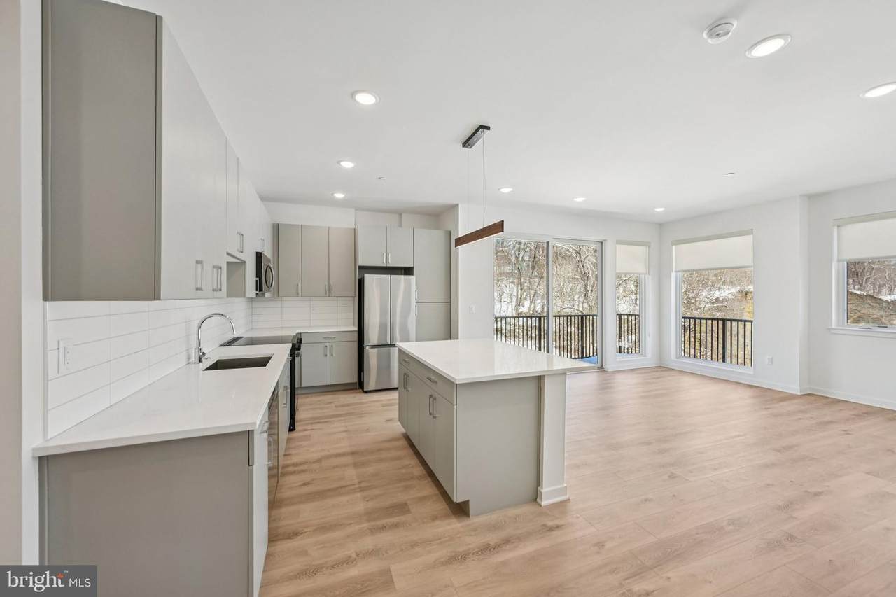 23 Rock Hill Road - Photo 1