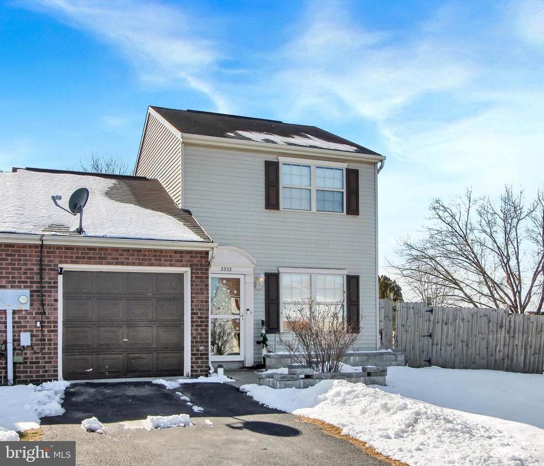 3332 Glen Hollow Drive - Photo 1