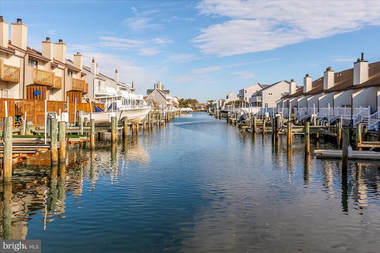 616 Salt Spray Road - Photo 1