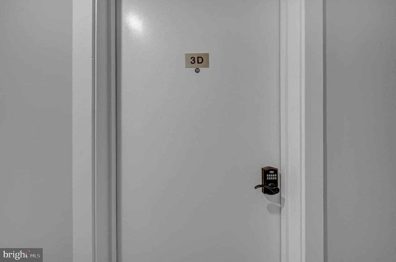 https://bt-photos.global.ssl.fastly.net/brightmls/1280_boomver_2_804568213992-2.jpg