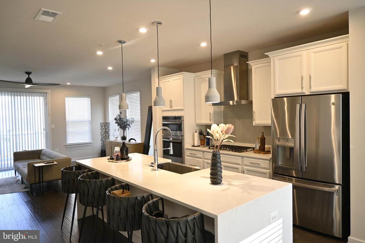 2527 Emerald Branch Drive - Photo 1