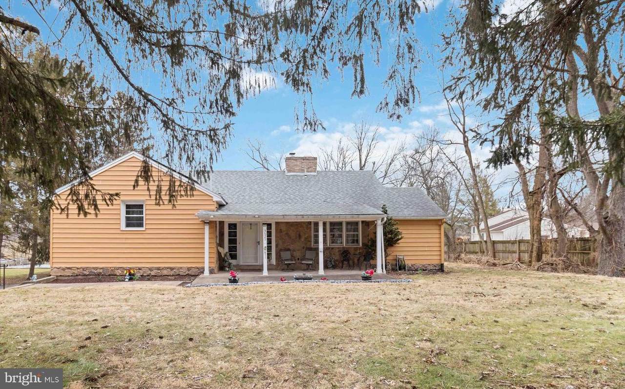 3625 Crooked Hill Road - Photo 1