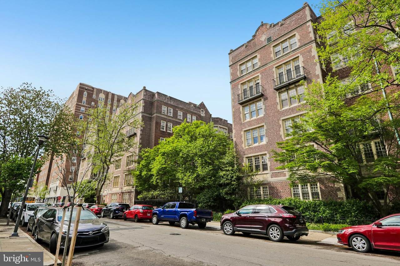 4643 Pine Street - Photo 1