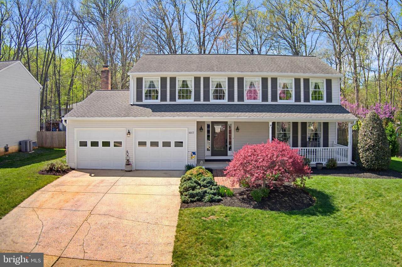 1017 Windmill Lane - Photo 1