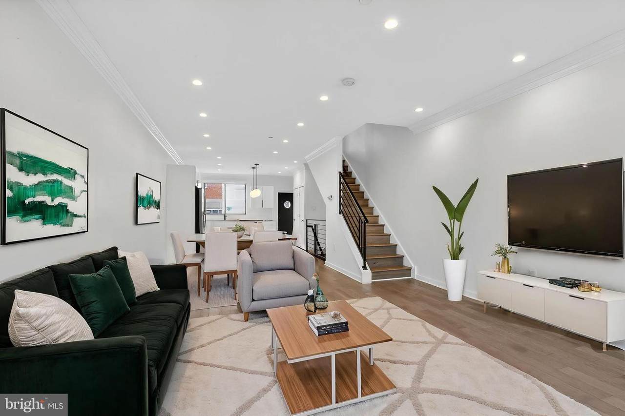 3336 Salmon Street - Photo 1