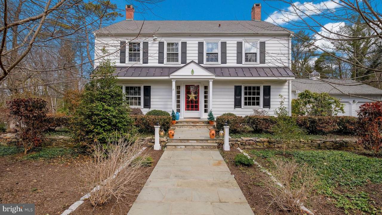 563 Pebble Hill Road - Photo 1