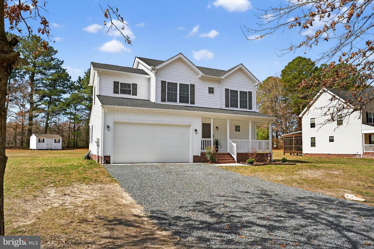 914 Park Drive - Photo 1
