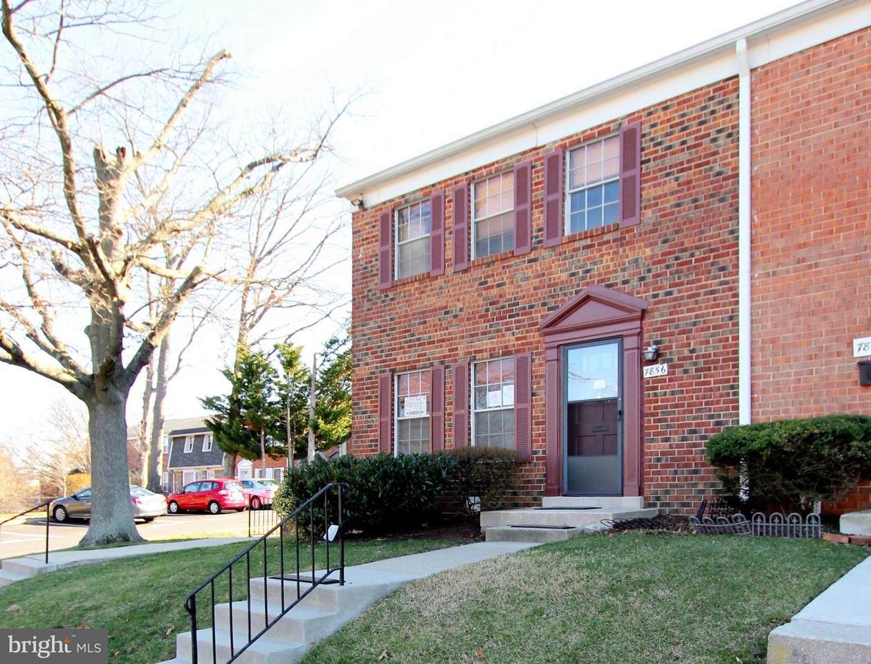 7856 Lakecrest Drive - Photo 1