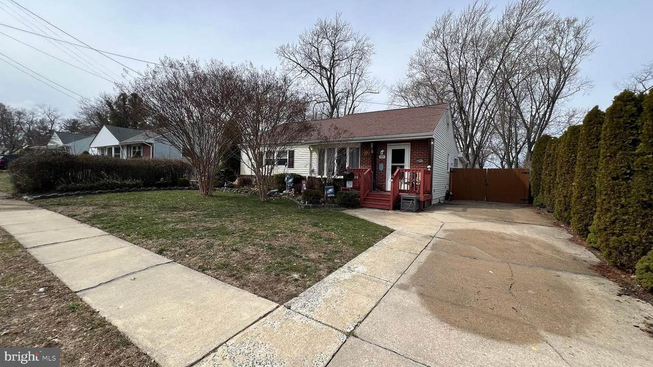 215 Cornell Avenue - Photo 1